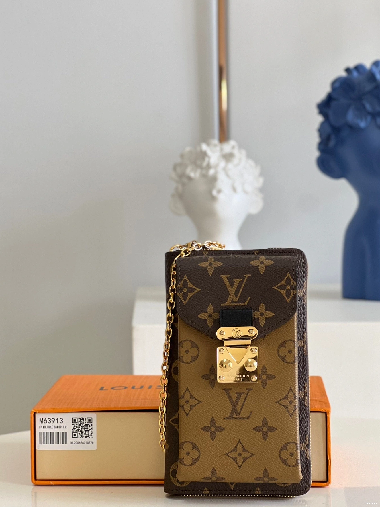 VERTICAL TRUNK LOUIS VUITTON 0817